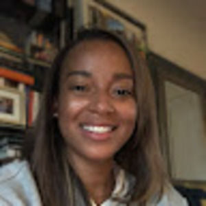 Meet your Posher, Maya